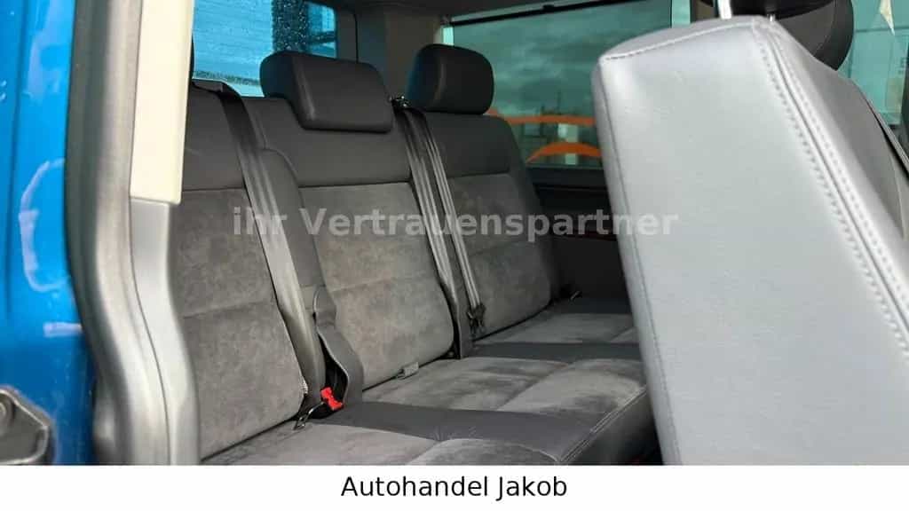 Volkswagen Multivan 05/2015-photo-26