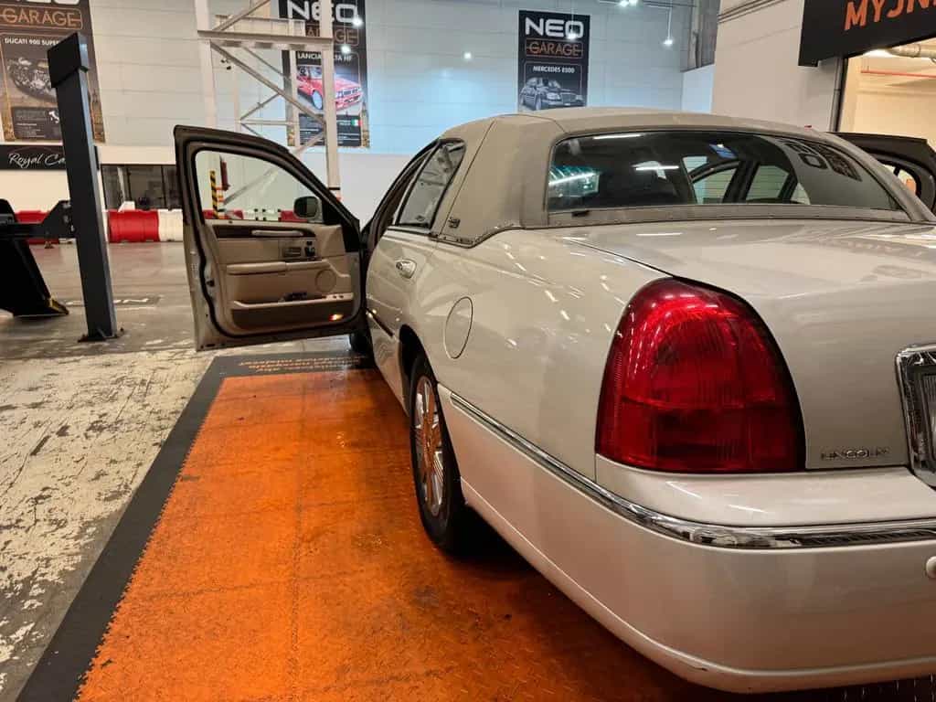 Lincoln 4.6 V8 | Signature Limited | Leder, Sunroof 04/2004-photo-12
