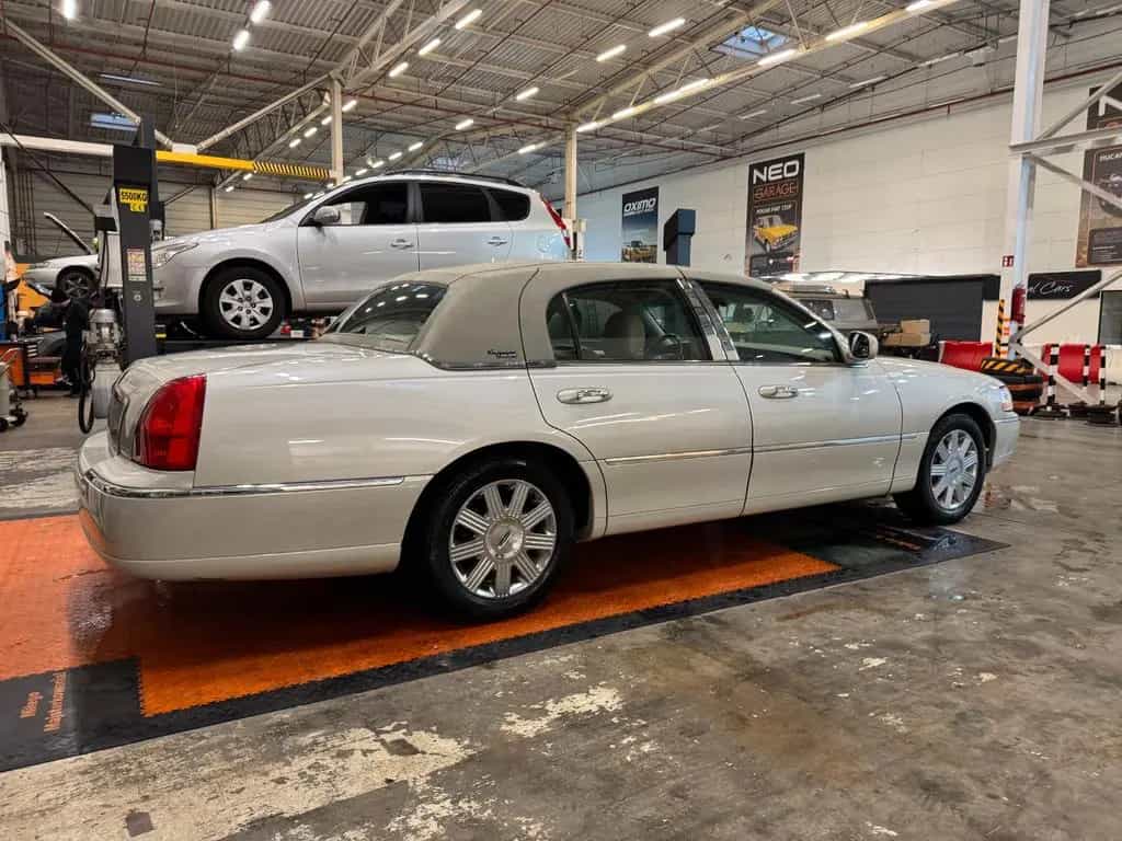 Lincoln 4.6 V8 | Signature Limited | Leder, Sunroof 04/2004-photo-4