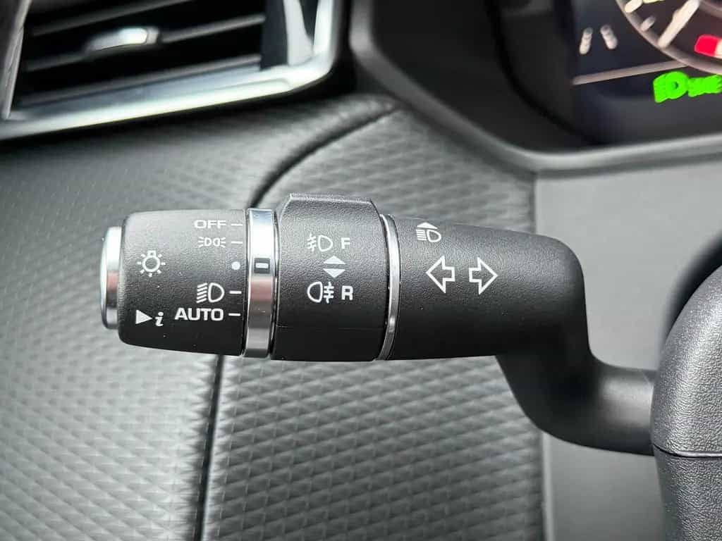 Land Rover Range Rover Velar R-DYNAMIC SE, PANO, SCHECKHEFT 12/2019-photo-26