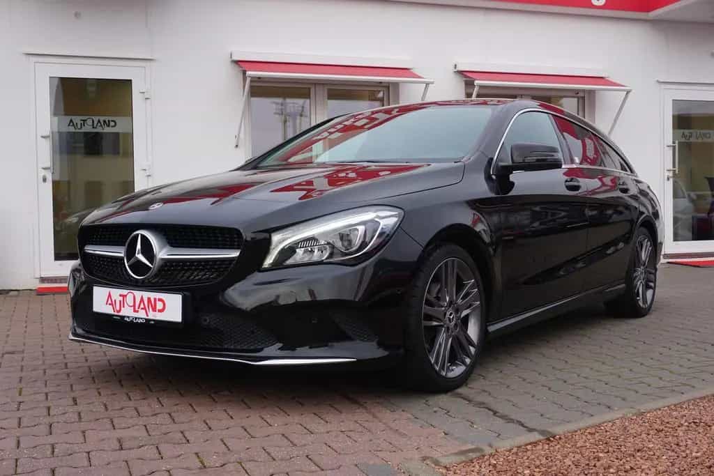 Mercedes-Benz CLA-Class 200 Shooting Brake Klima LED Navi AHK Kamera 08/2018-photo-1