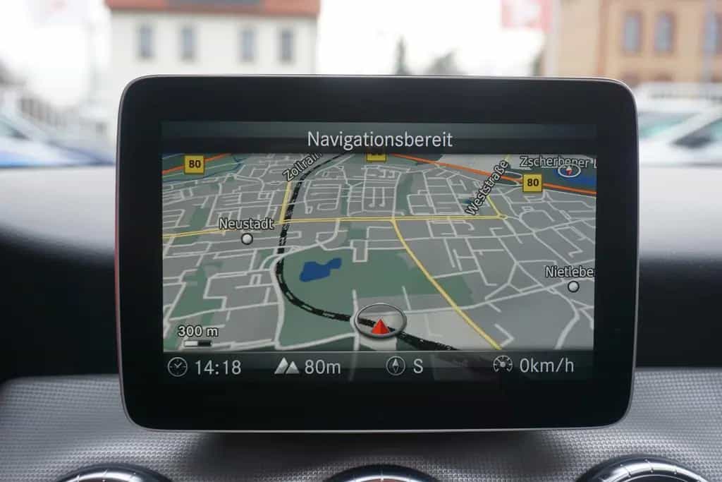 Mercedes-Benz CLA-Class 200 Shooting Brake Klima LED Navi AHK Kamera 08/2018-photo-11