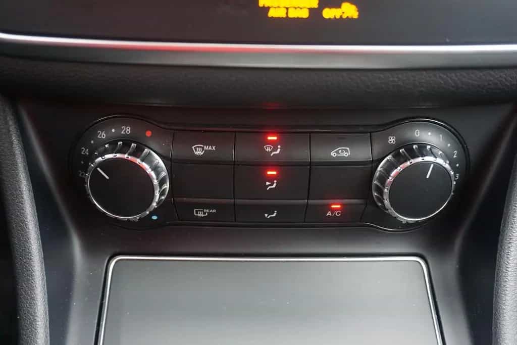 Mercedes-Benz CLA-Class 200 Shooting Brake Klima LED Navi AHK Kamera 08/2018-photo-15