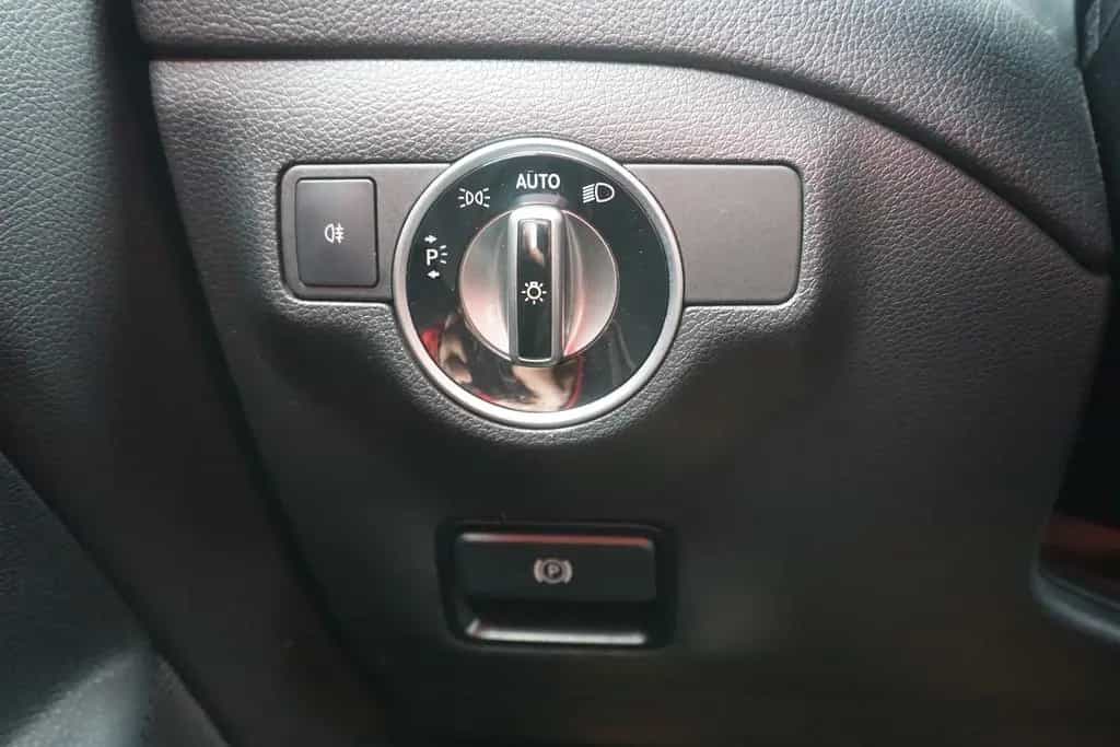 Mercedes-Benz CLA-Class 200 Shooting Brake Klima LED Navi AHK Kamera 08/2018-photo-19