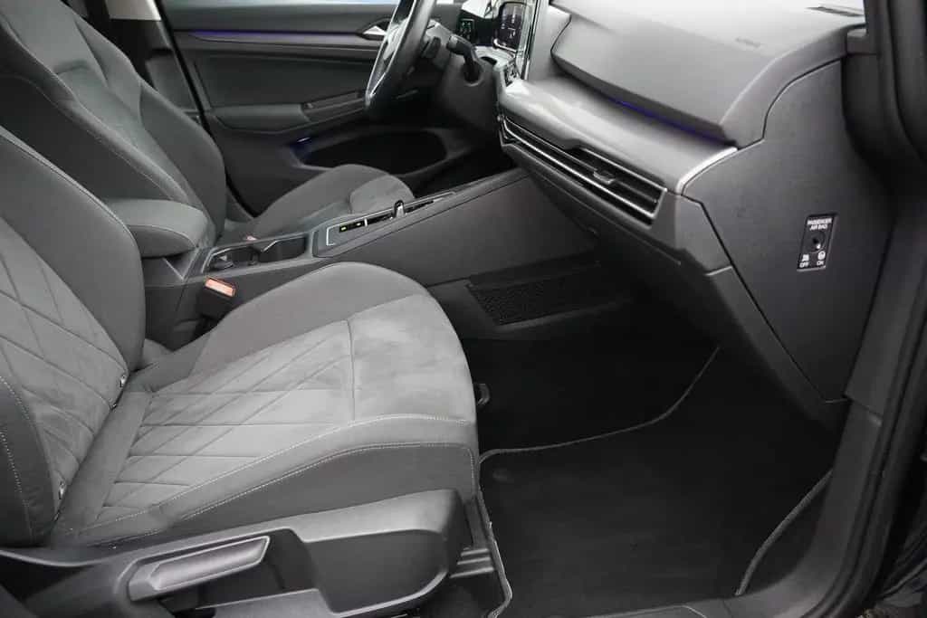 Volkswagen Golf VIII Style eTSI Klimaaut. LED Sitzheizung 09/2020-photo-34