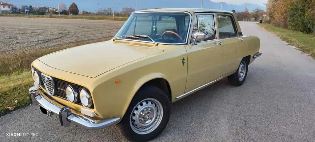 Alfa Romeo 2000 131cv (ASI - TARGA ORIGINALE) 08/1974-photo-1
