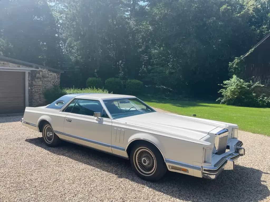 Lincoln Mark V 07/1979-photo-0