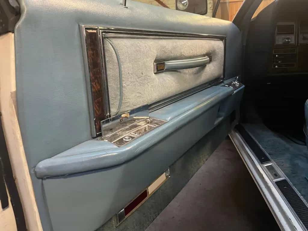 Lincoln Mark V 07/1979-photo-13