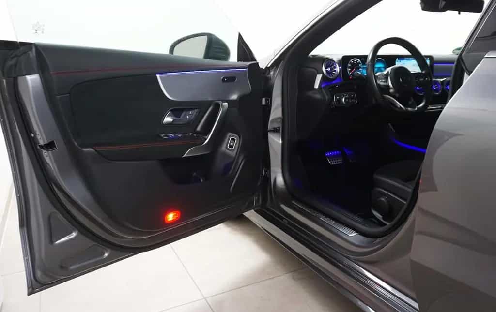 Mercedes-Benz CLA-Class 220 AMG Scheckheft AHK Ambient ACC 04/2019-photo-5