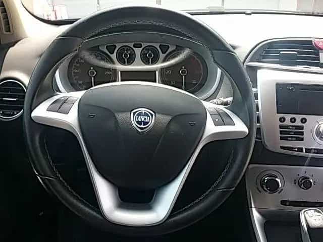 Lancia Delta 1.6 MJT 105CV Silver 10/2013-photo-5
