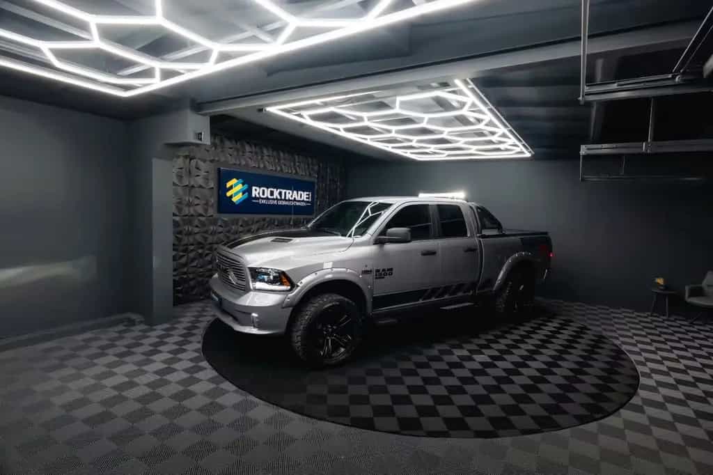 Dodge RAM 5.7 V8 HEMI 4x4 OFFROAD Night LONGBED *19%* 07/2021-photo-2
