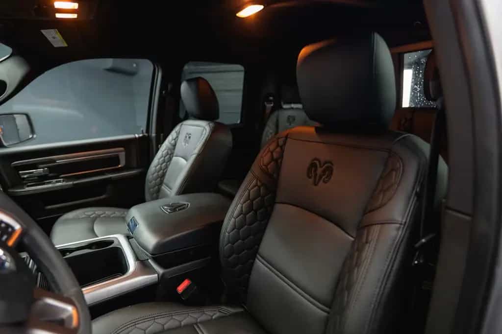 Dodge RAM 5.7 V8 HEMI 4x4 OFFROAD Night LONGBED *19%* 07/2021-photo-35