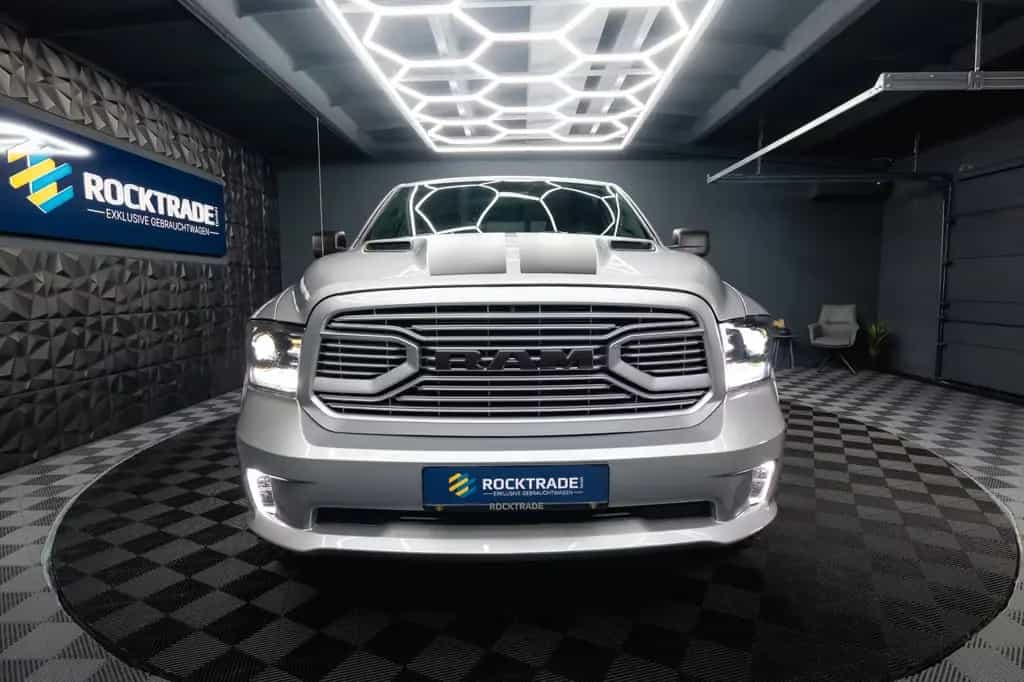 Dodge RAM 5.7 V8 HEMI 4x4 OFFROAD Night LONGBED *19%* 07/2021-photo-7