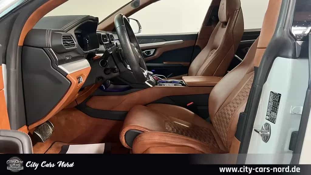 Lamborghini Urus 24 ZOLL-AKRAPOVIC-B&O-360° 04/2020-photo-12
