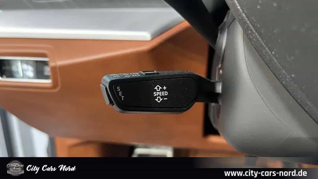 Lamborghini Urus 24 ZOLL-AKRAPOVIC-B&O-360° 04/2020-photo-17