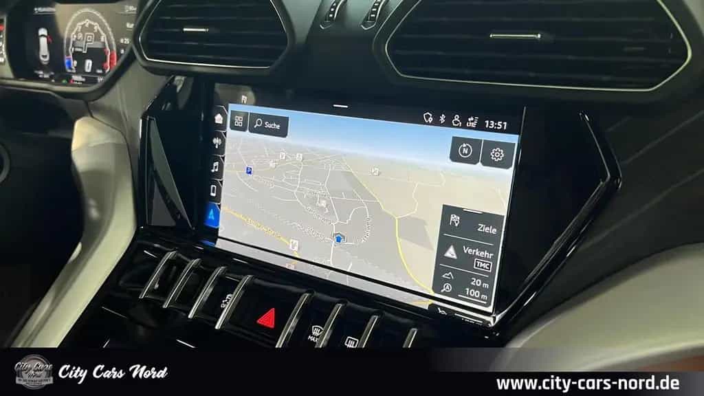 Lamborghini Urus 24 ZOLL-AKRAPOVIC-B&O-360° 04/2020-photo-19