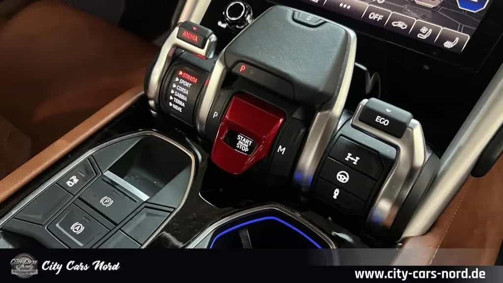 Lamborghini Urus 24 ZOLL-AKRAPOVIC-B&O-360° 04/2020-photo-23