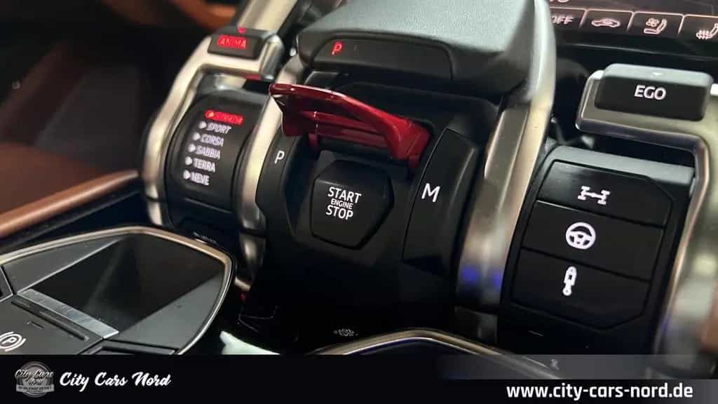Lamborghini Urus 24 ZOLL-AKRAPOVIC-B&O-360° 04/2020-photo-24