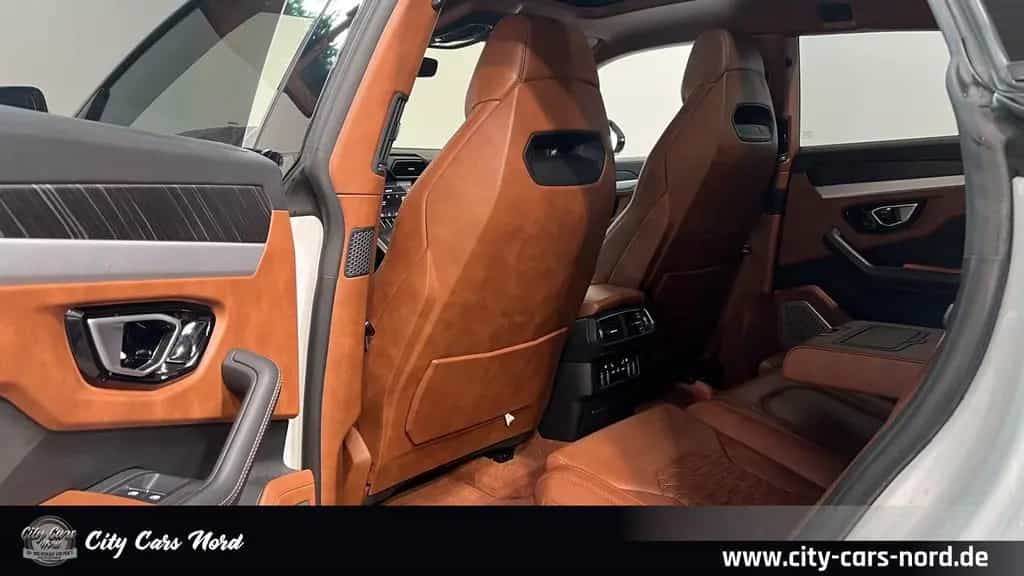 Lamborghini Urus 24 ZOLL-AKRAPOVIC-B&O-360° 04/2020-photo-25
