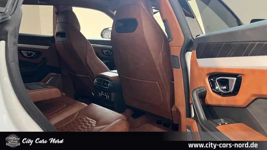 Lamborghini Urus 24 ZOLL-AKRAPOVIC-B&O-360° 04/2020-photo-27