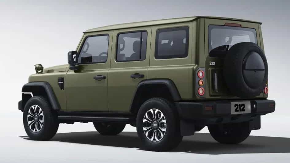 BAW 212 4WD null-photo-1