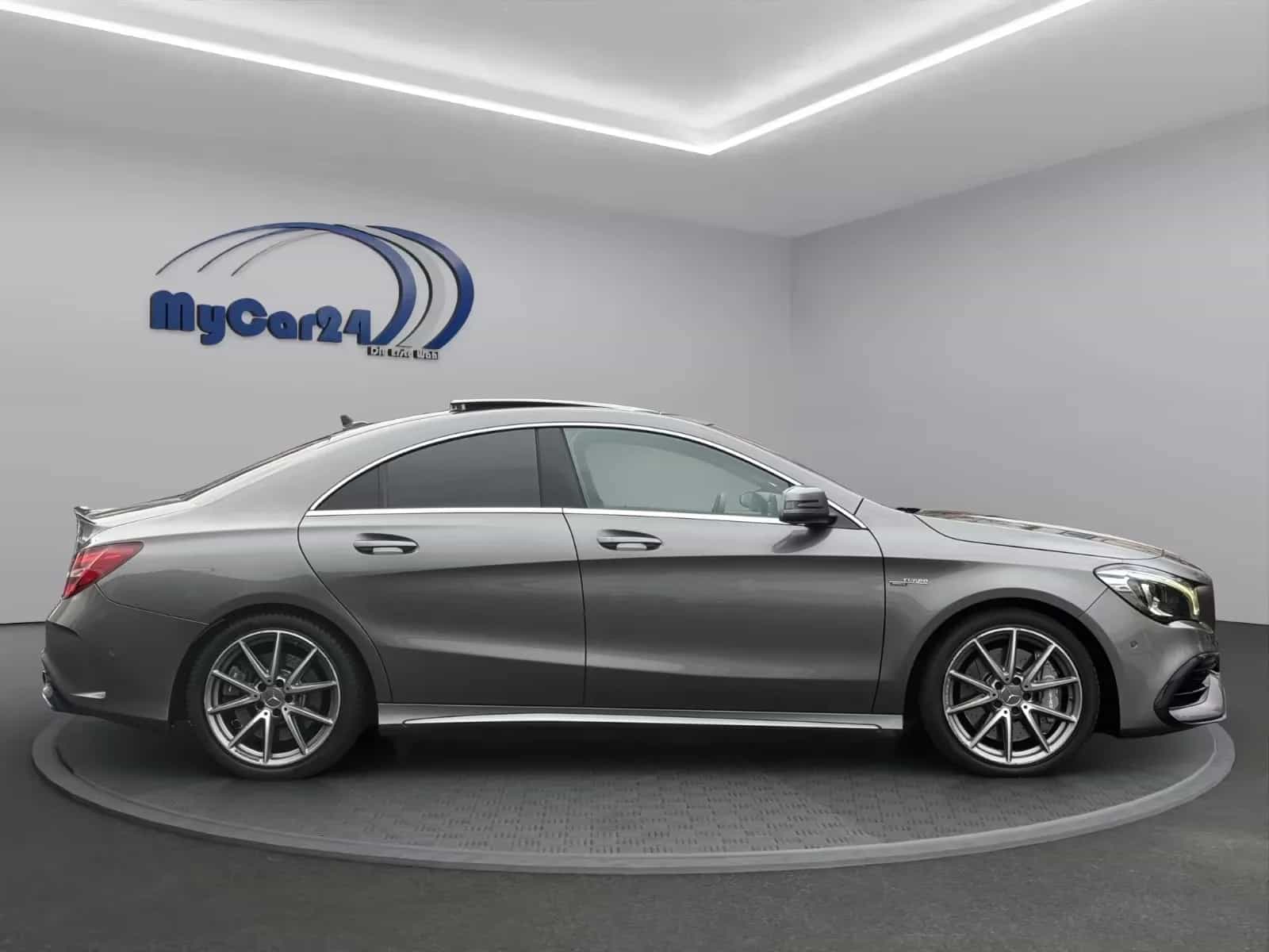Mercedes-Benz CLA-Class 45 AMG 04/2017-photo-11