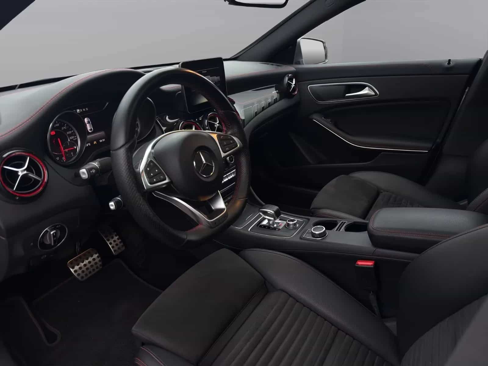 Mercedes-Benz CLA-Class 45 AMG 04/2017-photo-16