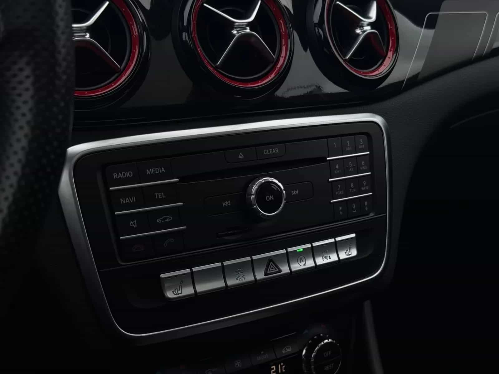Mercedes-Benz CLA-Class 45 AMG 04/2017-photo-23