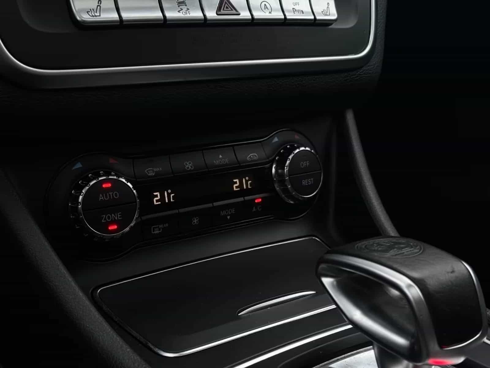 Mercedes-Benz CLA-Class 45 AMG 04/2017-photo-24