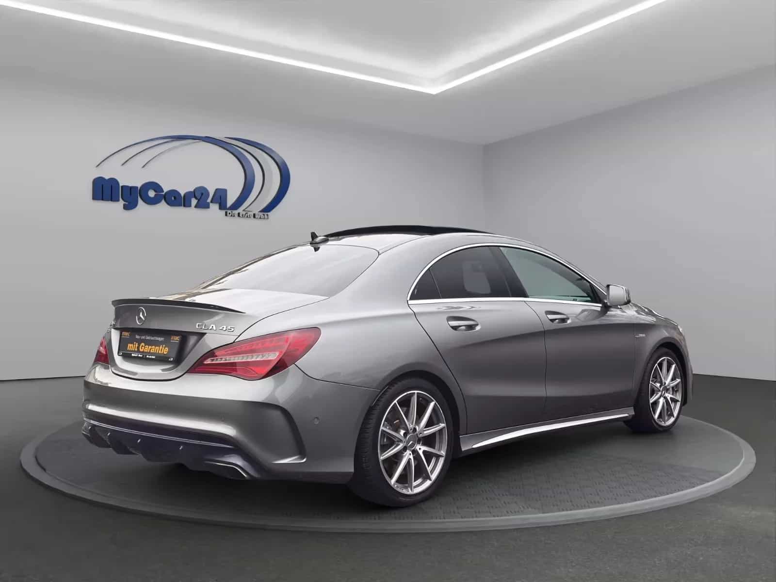 Mercedes-Benz CLA-Class 45 AMG 04/2017-photo-5