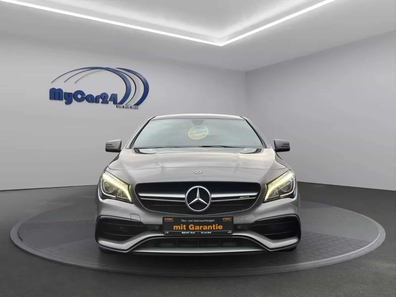 Mercedes-Benz CLA-Class 45 AMG 04/2017-photo-6