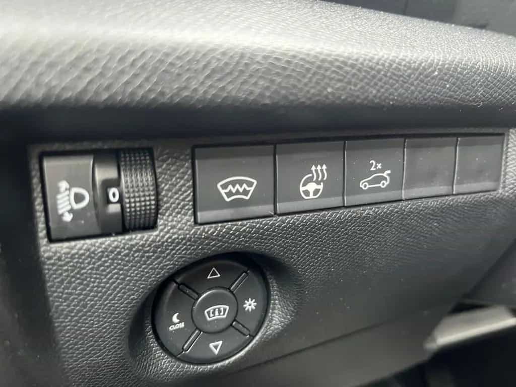 Citroën C4 X Shine Start&Stop RÜCKFAHRKAMERA+NAVIGATION 12/2023-photo-18
