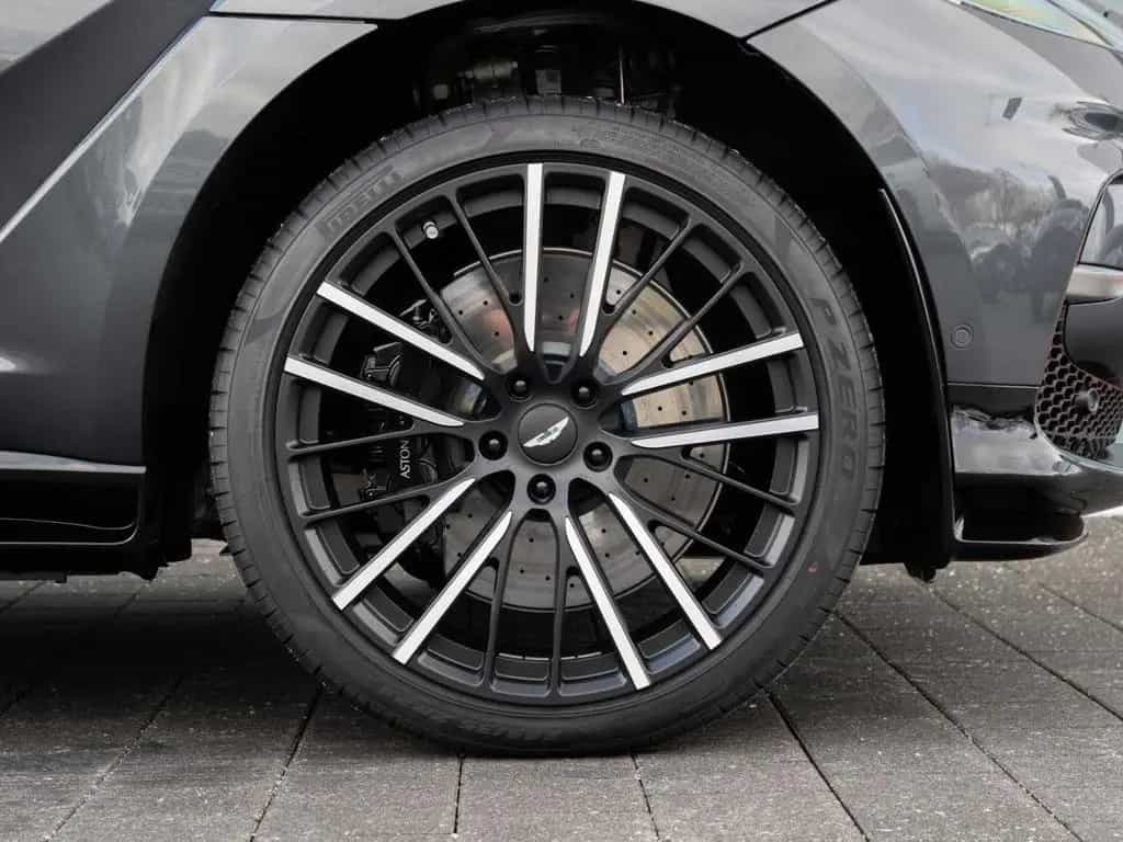Aston Martin DBX 707 V8 4x4 MY25 02/2025-photo-18