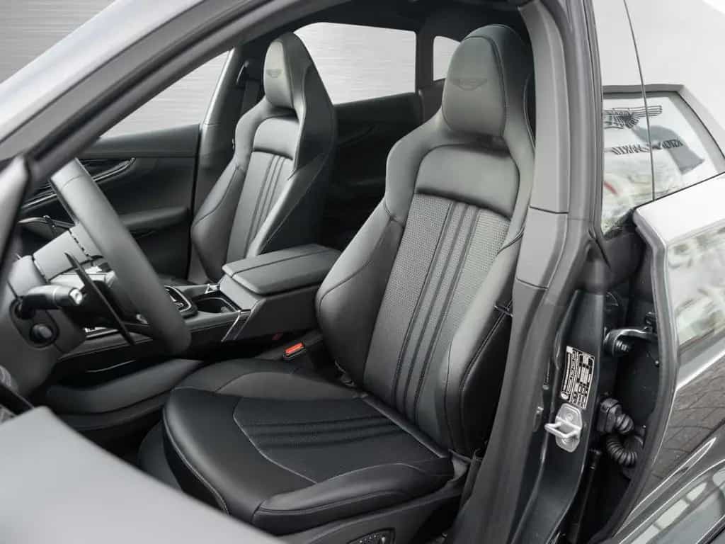 Aston Martin DBX 707 V8 4x4 MY25 02/2025-photo-19