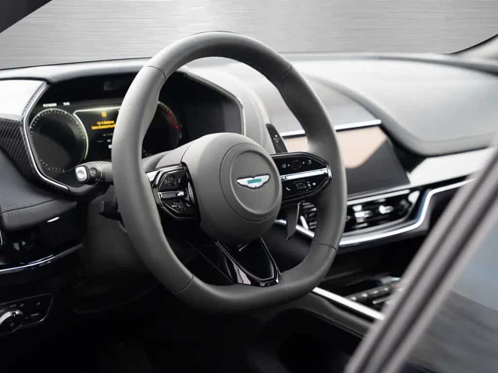 Aston Martin DBX 707 V8 4x4 MY25 02/2025-photo-28