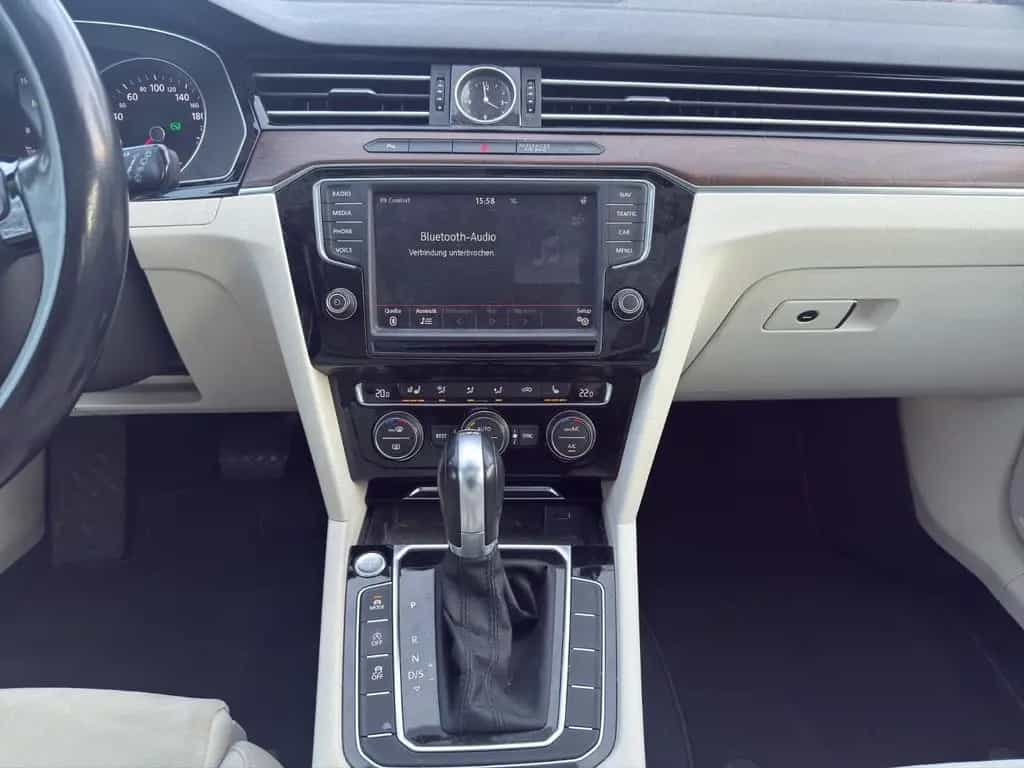 Volkswagen Passat Variant Highline BMT/Start-Stopp 04/2015-photo-11