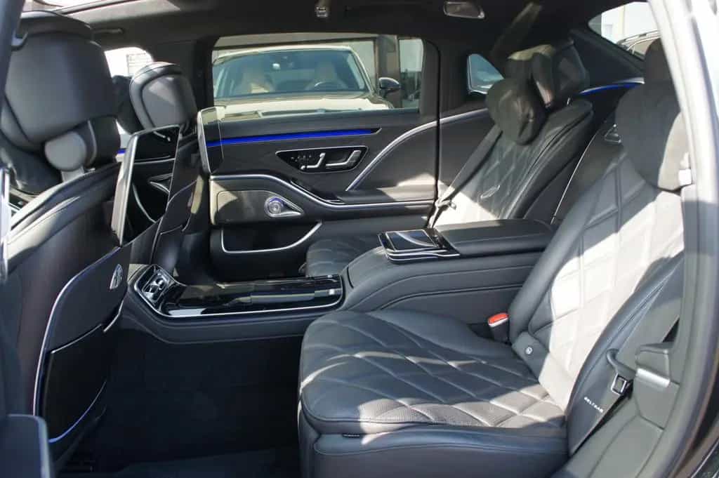 Maybach S 680 L 4M HIGHEND*NP298.985,-€ CHAFFEUR*12 ZYL 12/2021-photo-22