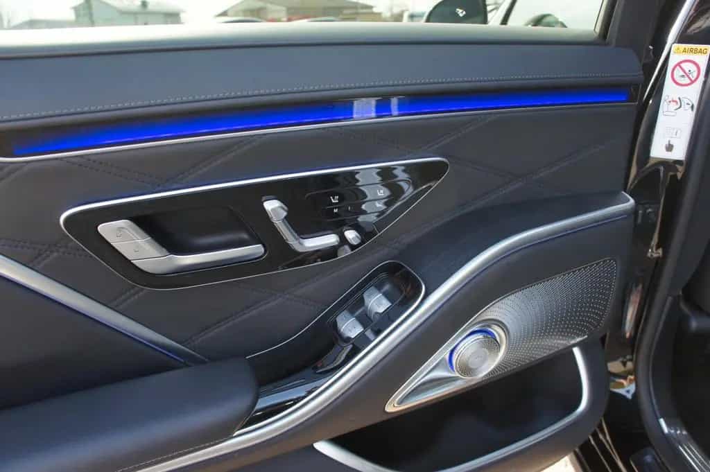 Maybach S 680 L 4M HIGHEND*NP298.985,-€ CHAFFEUR*12 ZYL 12/2021-photo-23