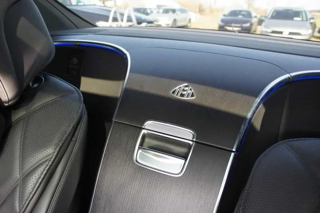 Maybach S 680 L 4M HIGHEND*NP298.985,-€ CHAFFEUR*12 ZYL 12/2021-photo-25
