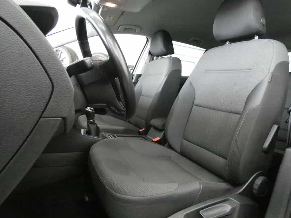 Volkswagen Golf VII 1.4 TSI Comfortline*NAVI*LED*AHK*KAMERA 01/2018-photo-4