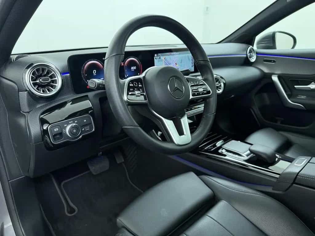 Mercedes-Benz A 180 Business Solution Luxury Panorama dak | si 04/2021-photo-11