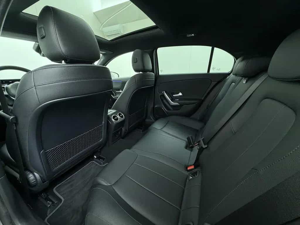 Mercedes-Benz A 180 Business Solution Luxury Panorama dak | si 04/2021-photo-16