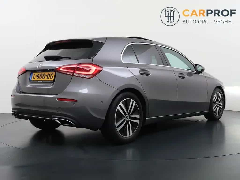 Mercedes-Benz A 180 Business Solution Luxury Panorama dak | si 04/2021-photo-2