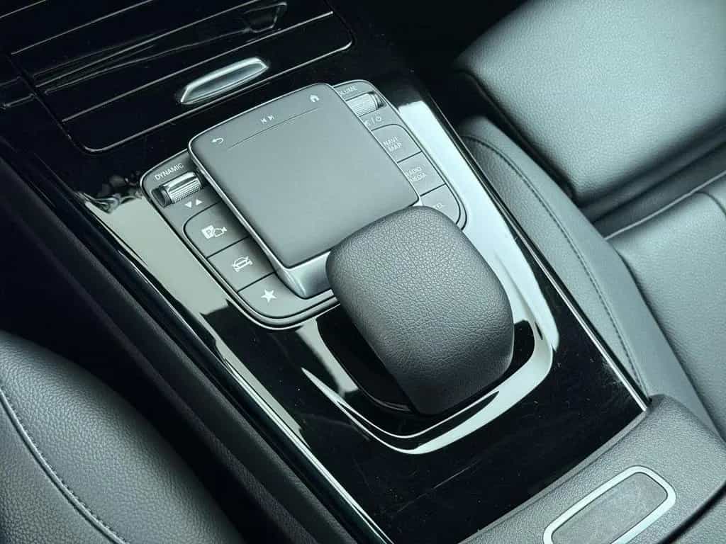 Mercedes-Benz A 180 Business Solution Luxury Panorama dak | si 04/2021-photo-36