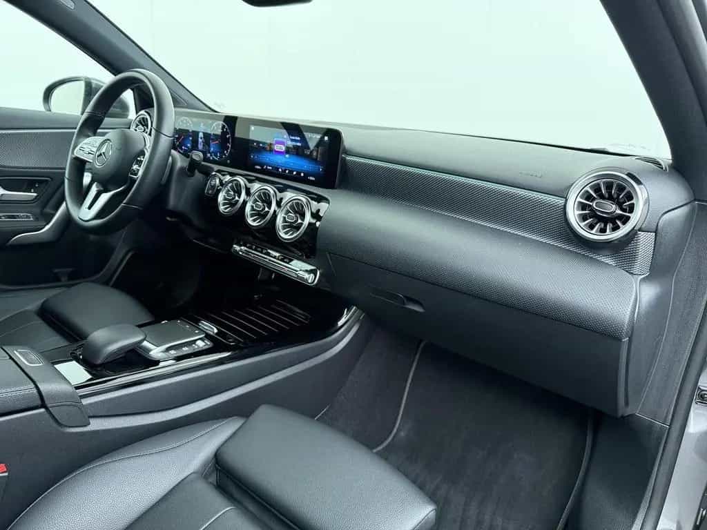 Mercedes-Benz A 180 Business Solution Luxury Panorama dak | si 04/2021-photo-37