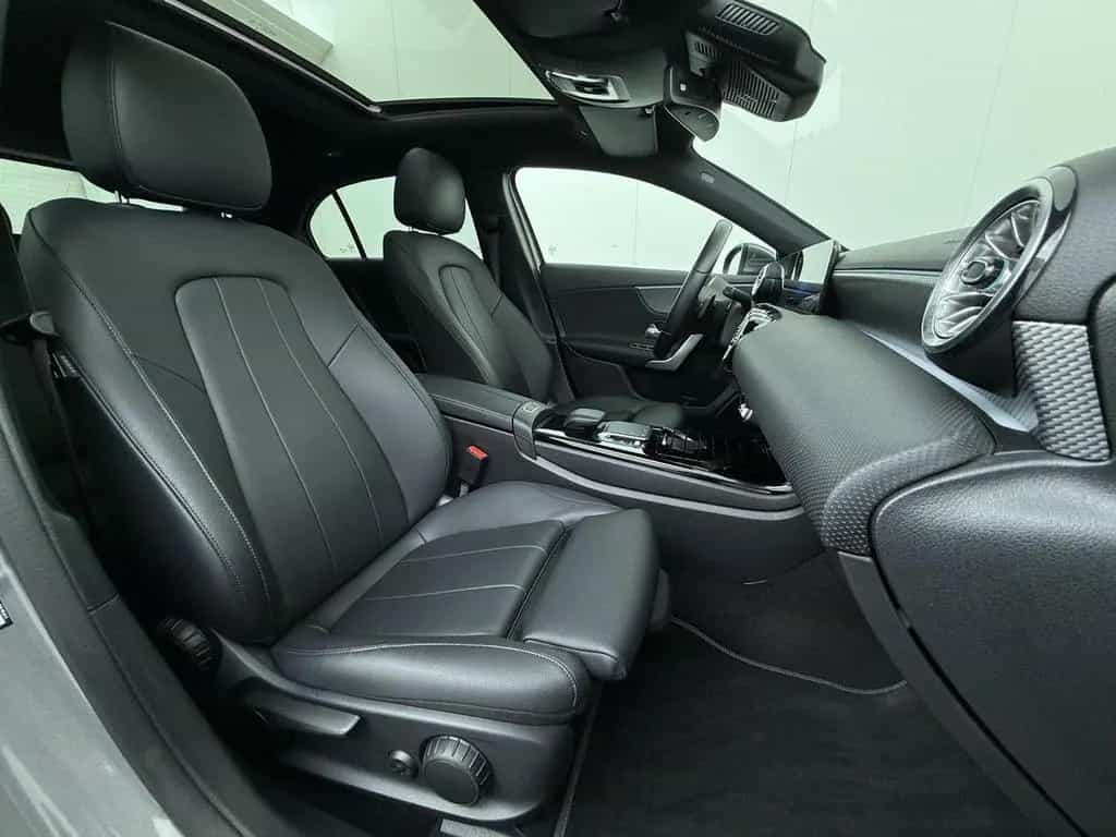 Mercedes-Benz A 180 Business Solution Luxury Panorama dak | si 04/2021-photo-38
