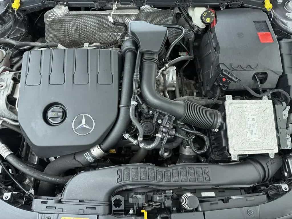 Mercedes-Benz A 180 Business Solution Luxury Panorama dak | si 04/2021-photo-9