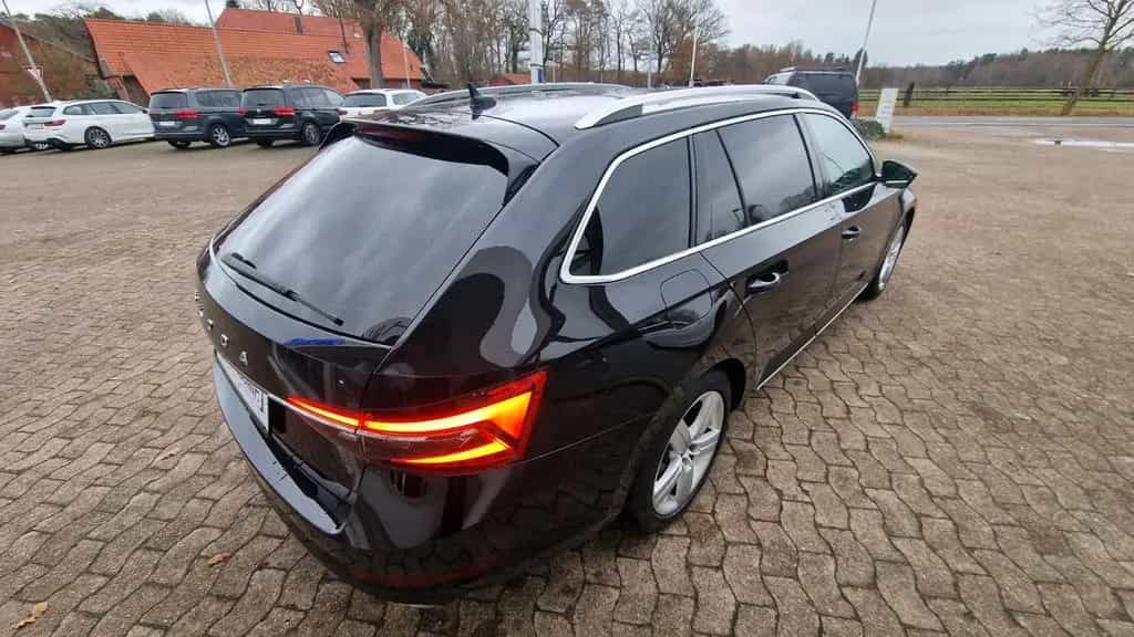Skoda Superb Combi L&K AHK PANORAMA 02/2020-photo-8