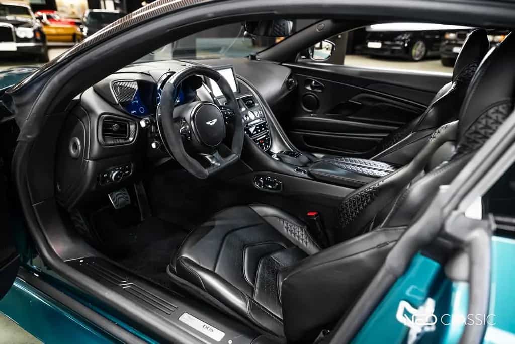 Aston Martin DBS 5.2 V12 05/2022-photo-17