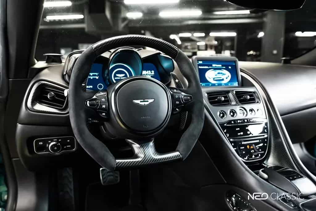 Aston Martin DBS 5.2 V12 05/2022-photo-21